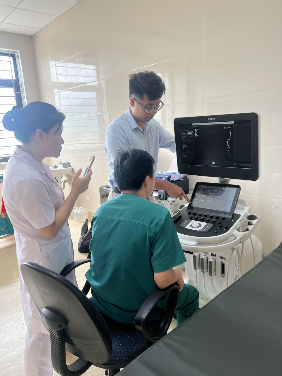 Lắp đặt máy siêu âm Bệnh viện Ngọc Lặc